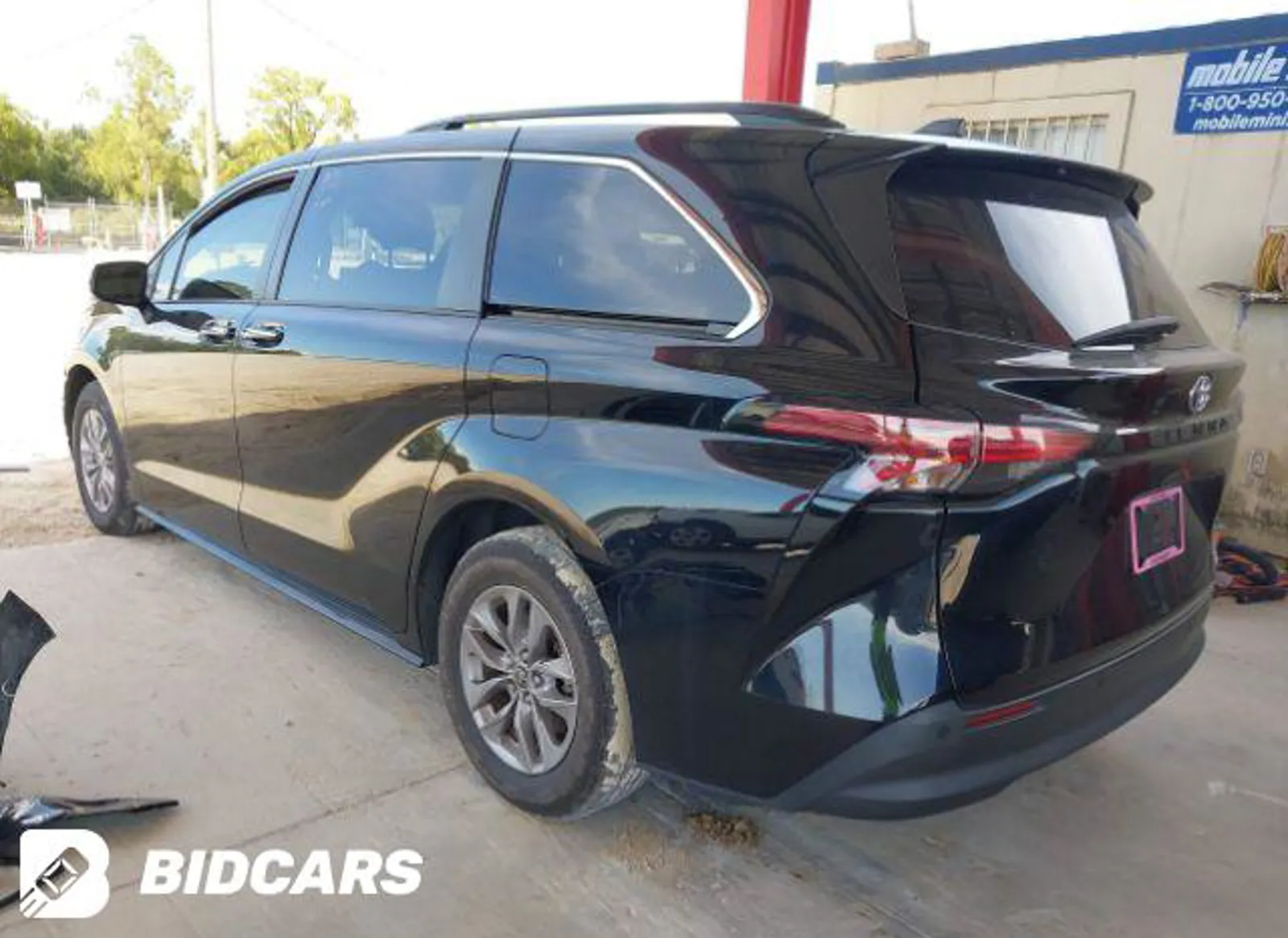 TOYOTA SIENNA XLE HYBRID 2.5L FWD